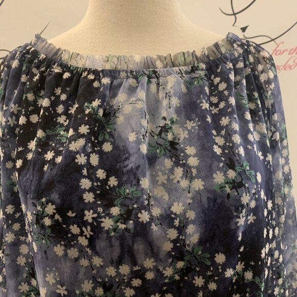 I.N.C. Size Medium. New With Tags. $59.50.Sheer Lined Elastic Neck & Cuffs. B33 - Picture 2 of 8